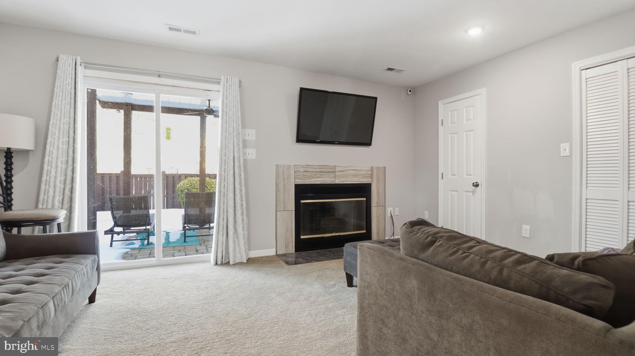 15922 EDGEVIEW TERRACE