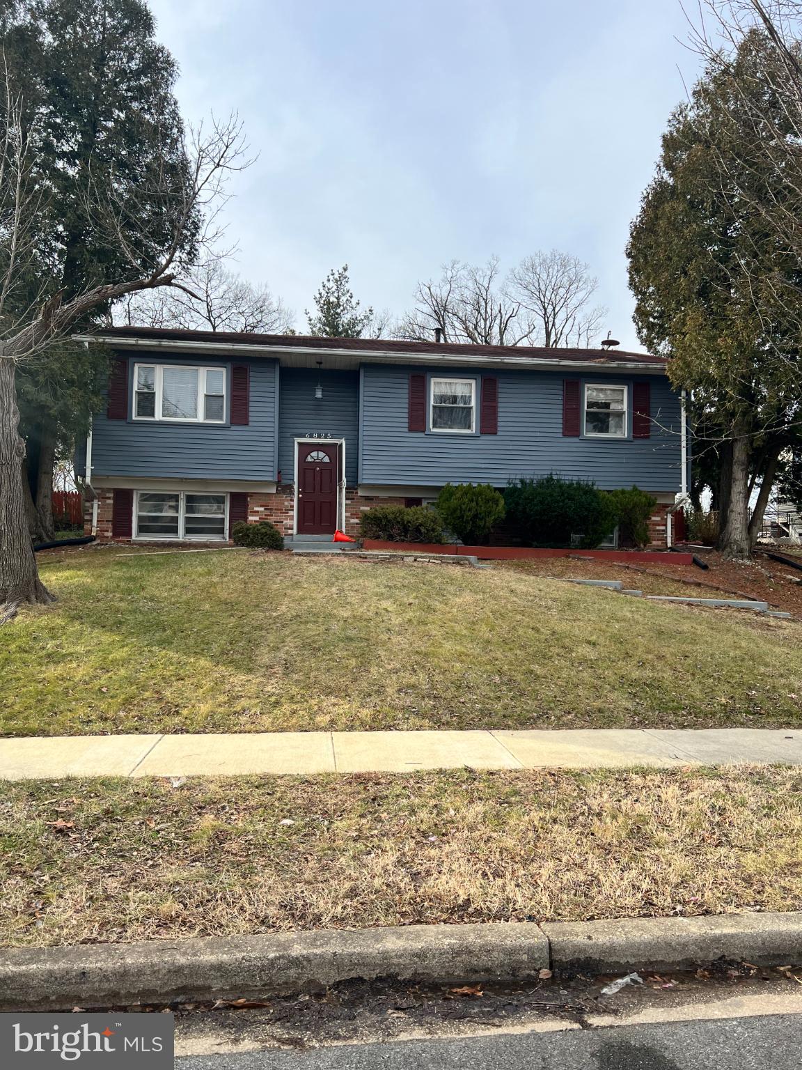 6825 BARTON ROAD