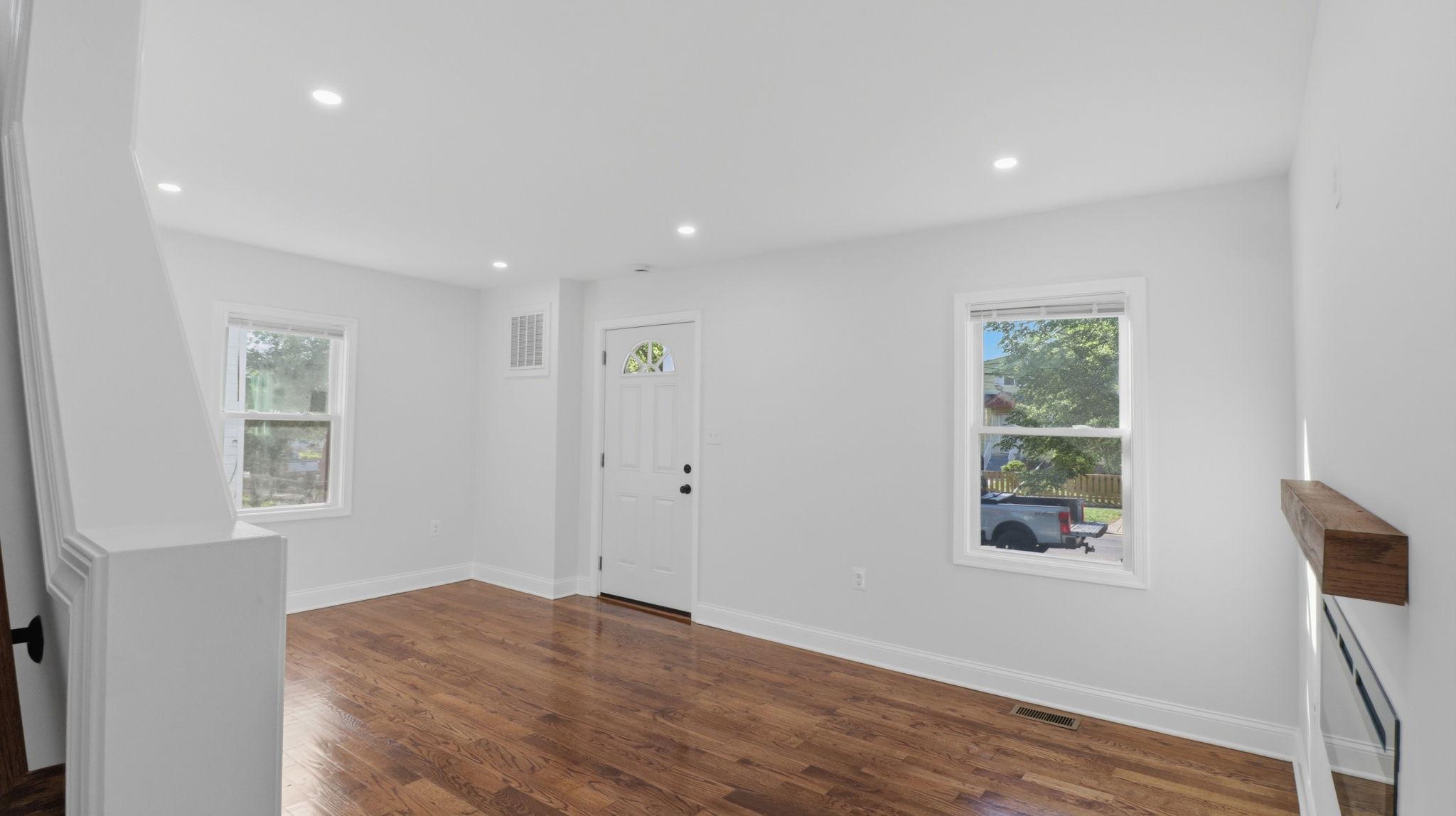 5633 JAMESTOWN ROAD