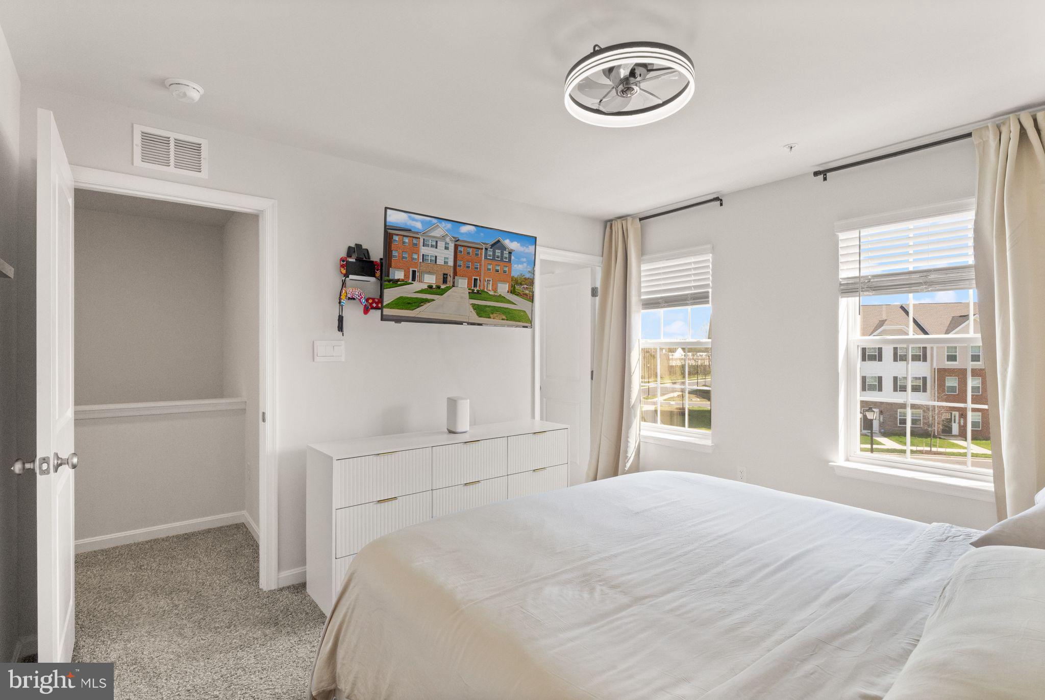 6624 BULLRUSH COURT