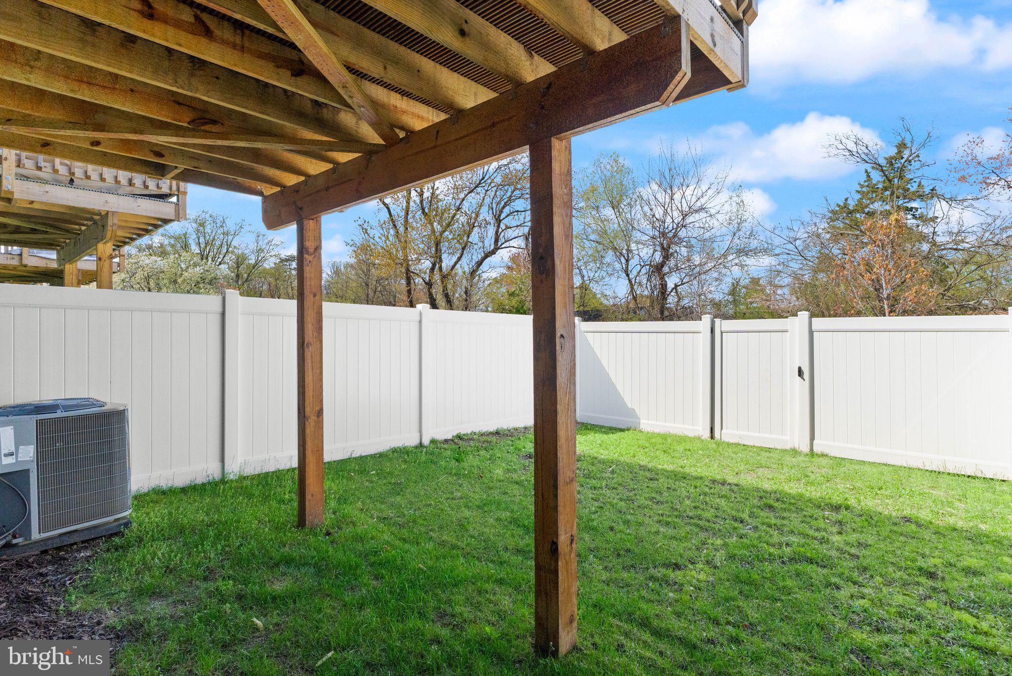 6624 BULLRUSH COURT