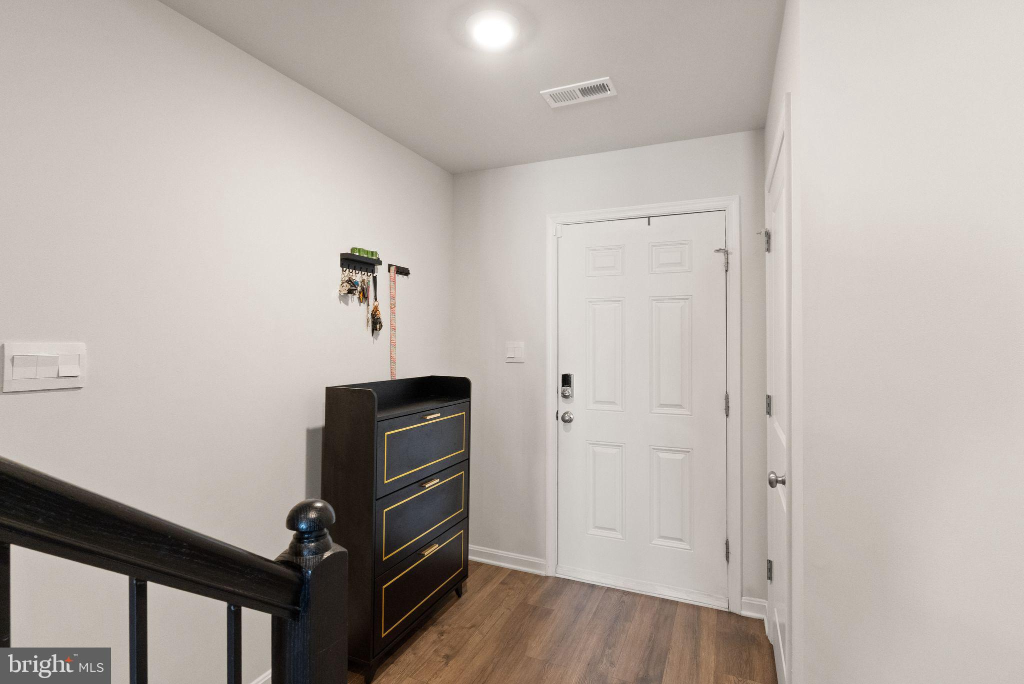 6624 BULLRUSH COURT