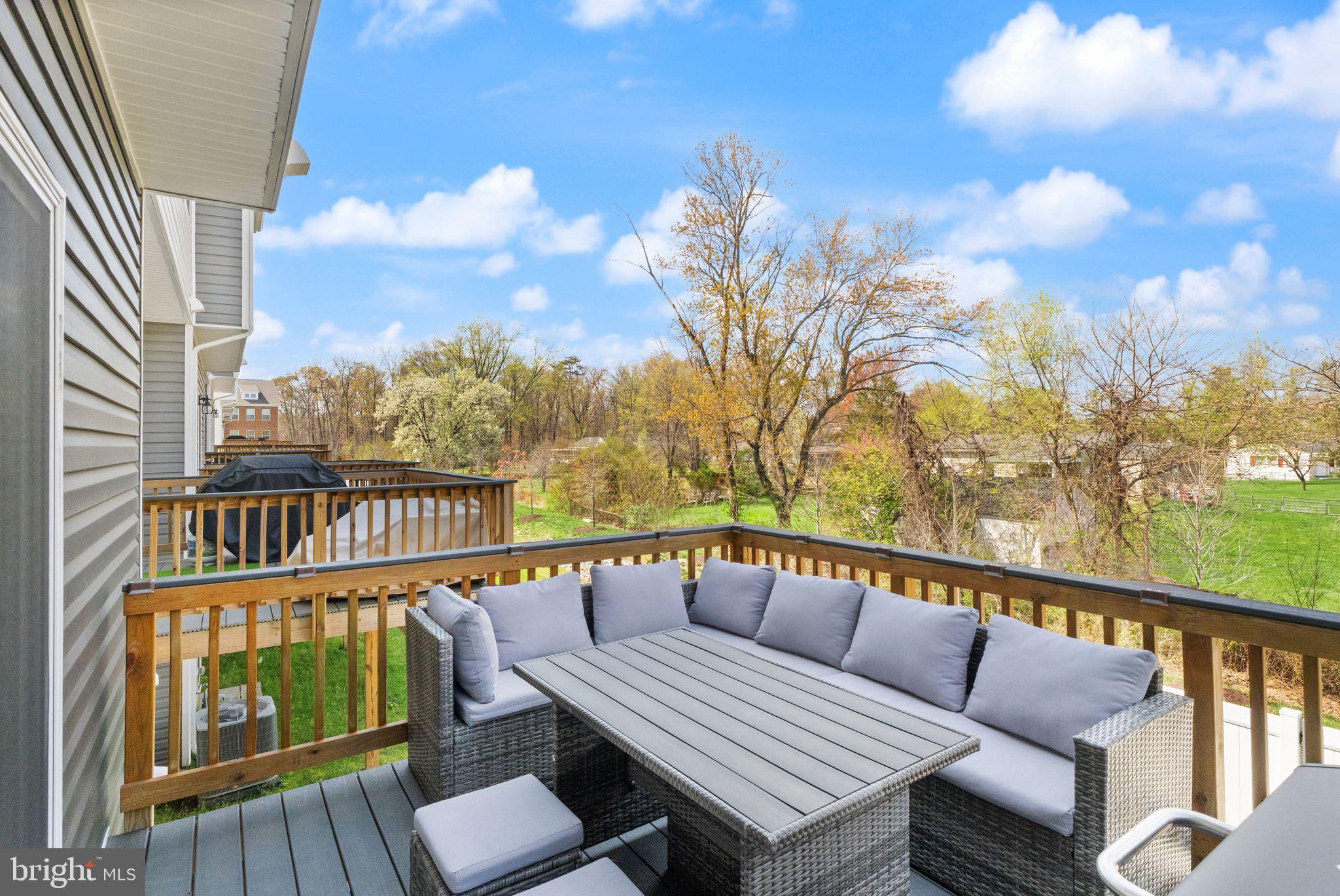 6624 BULLRUSH COURT