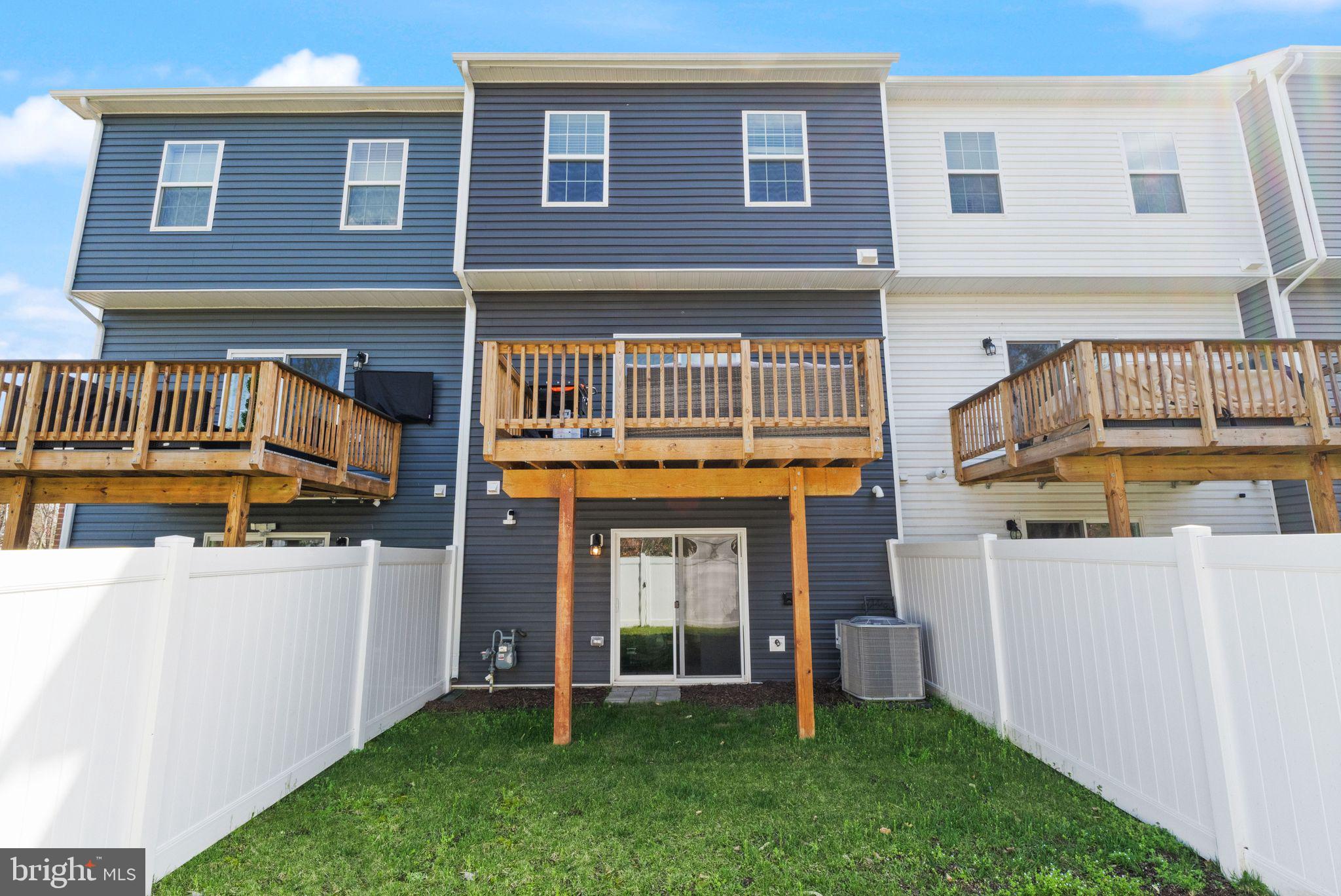 6624 BULLRUSH COURT