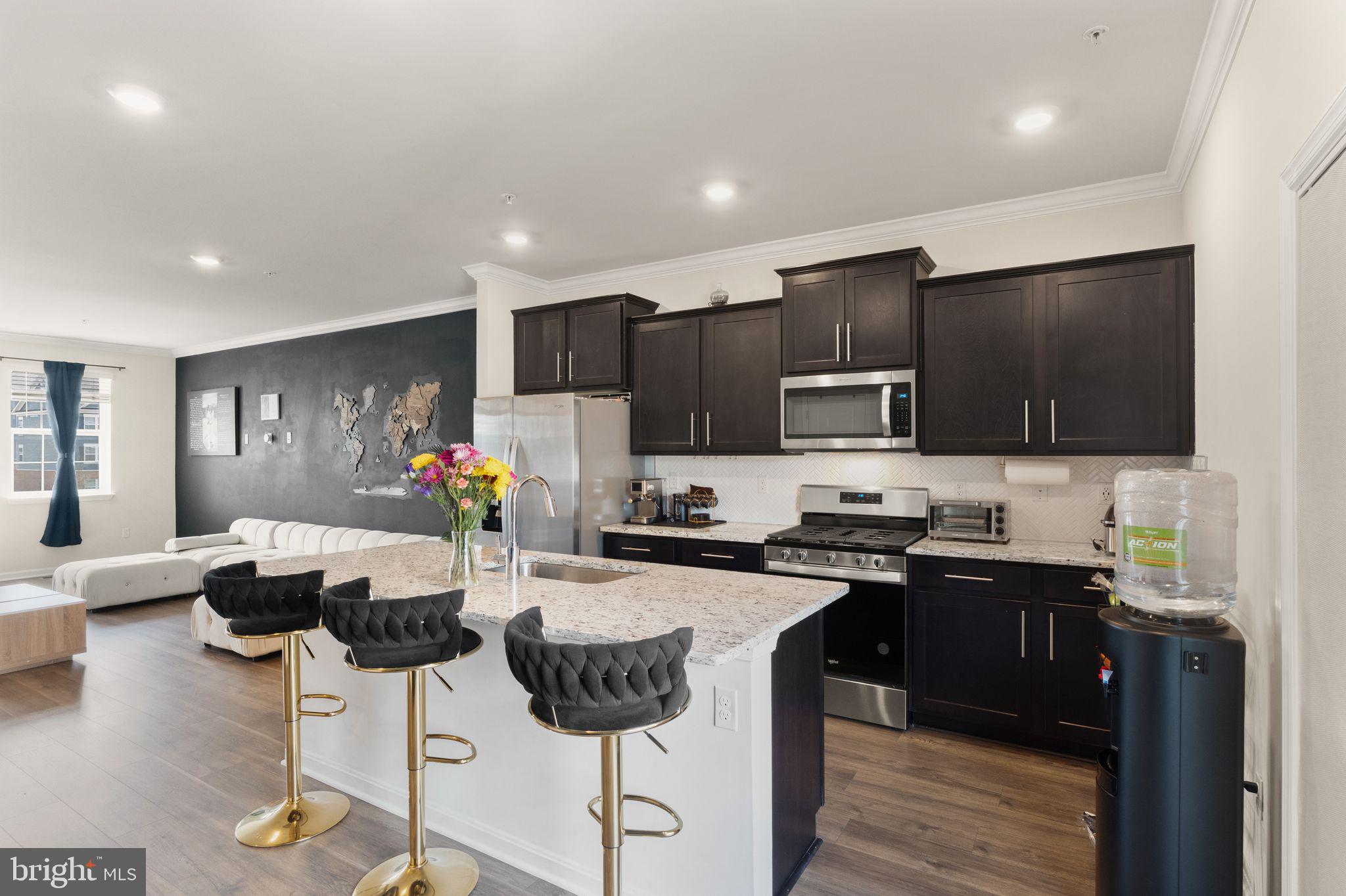 6624 BULLRUSH COURT