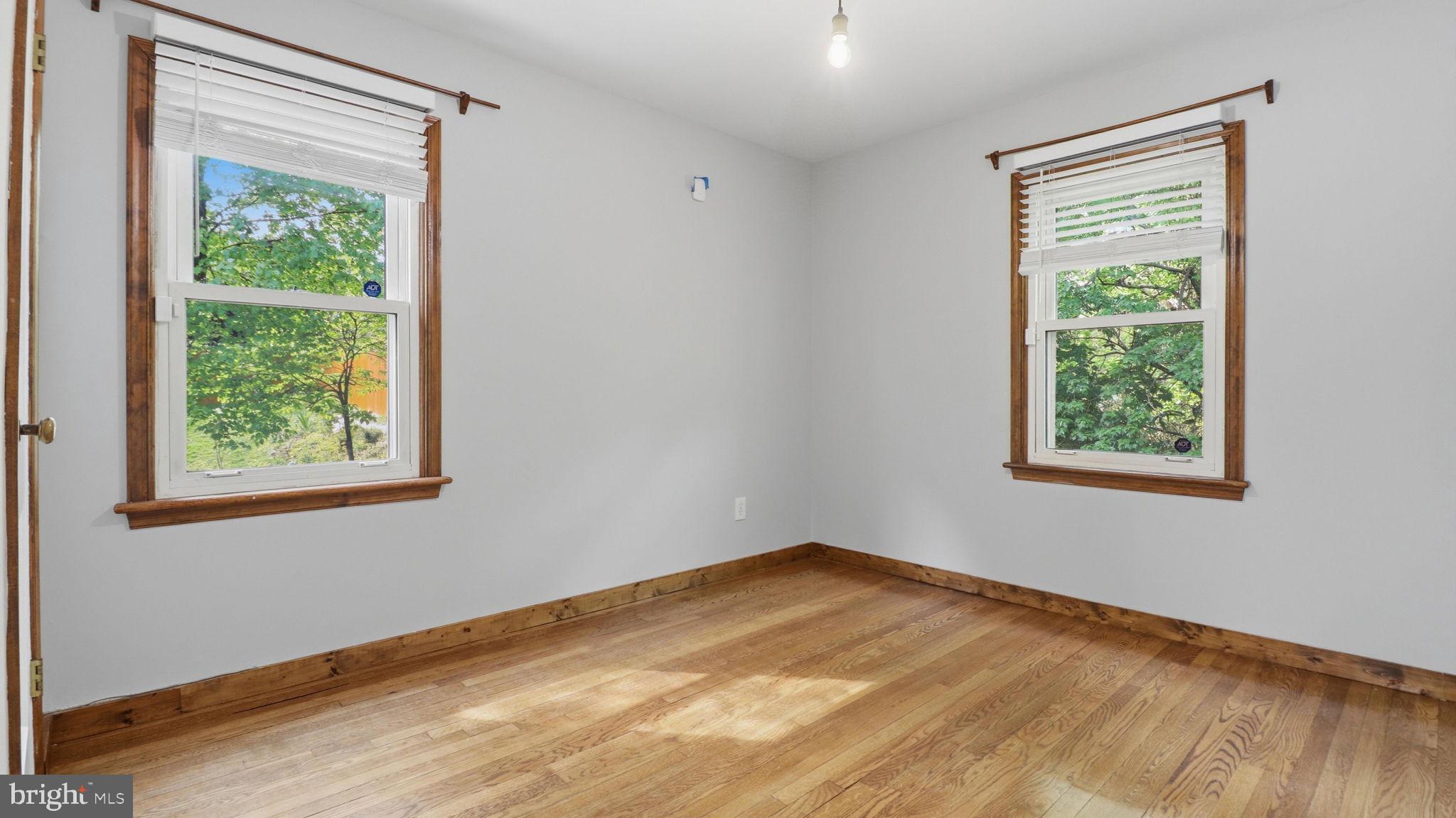 6719 KNOLLBROOK DRIVE