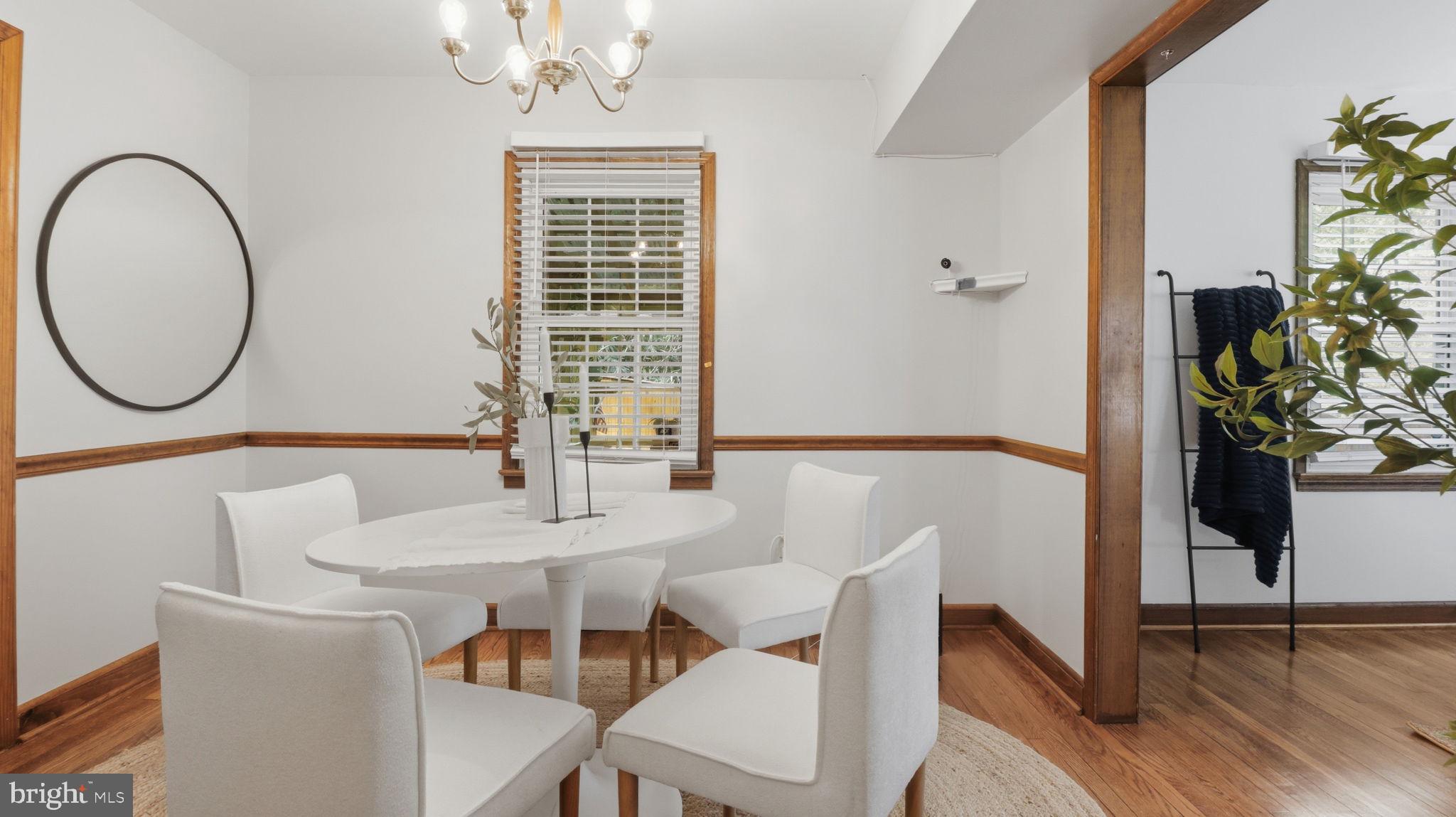 6719 KNOLLBROOK DRIVE