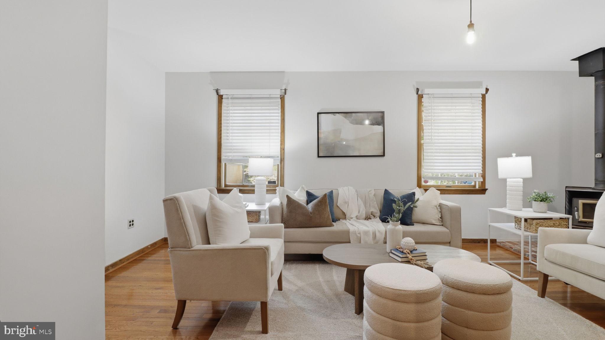 6719 KNOLLBROOK DRIVE