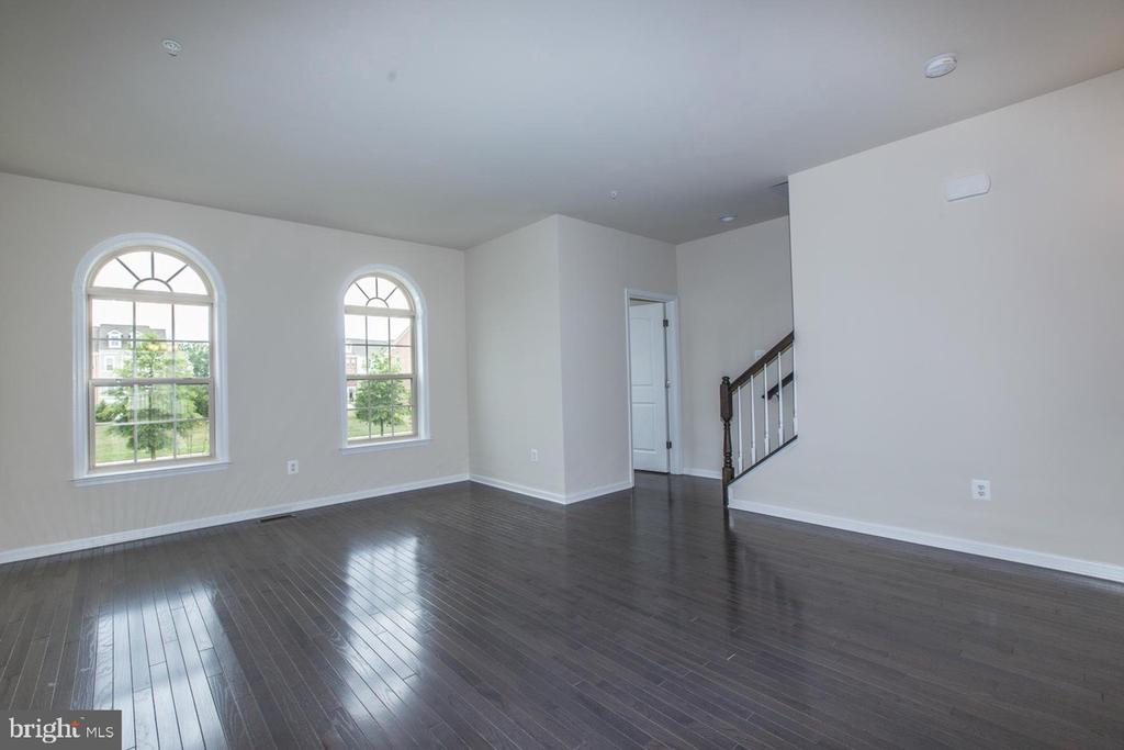 15440 GENERAL LAFAYETTE BOULEVARD