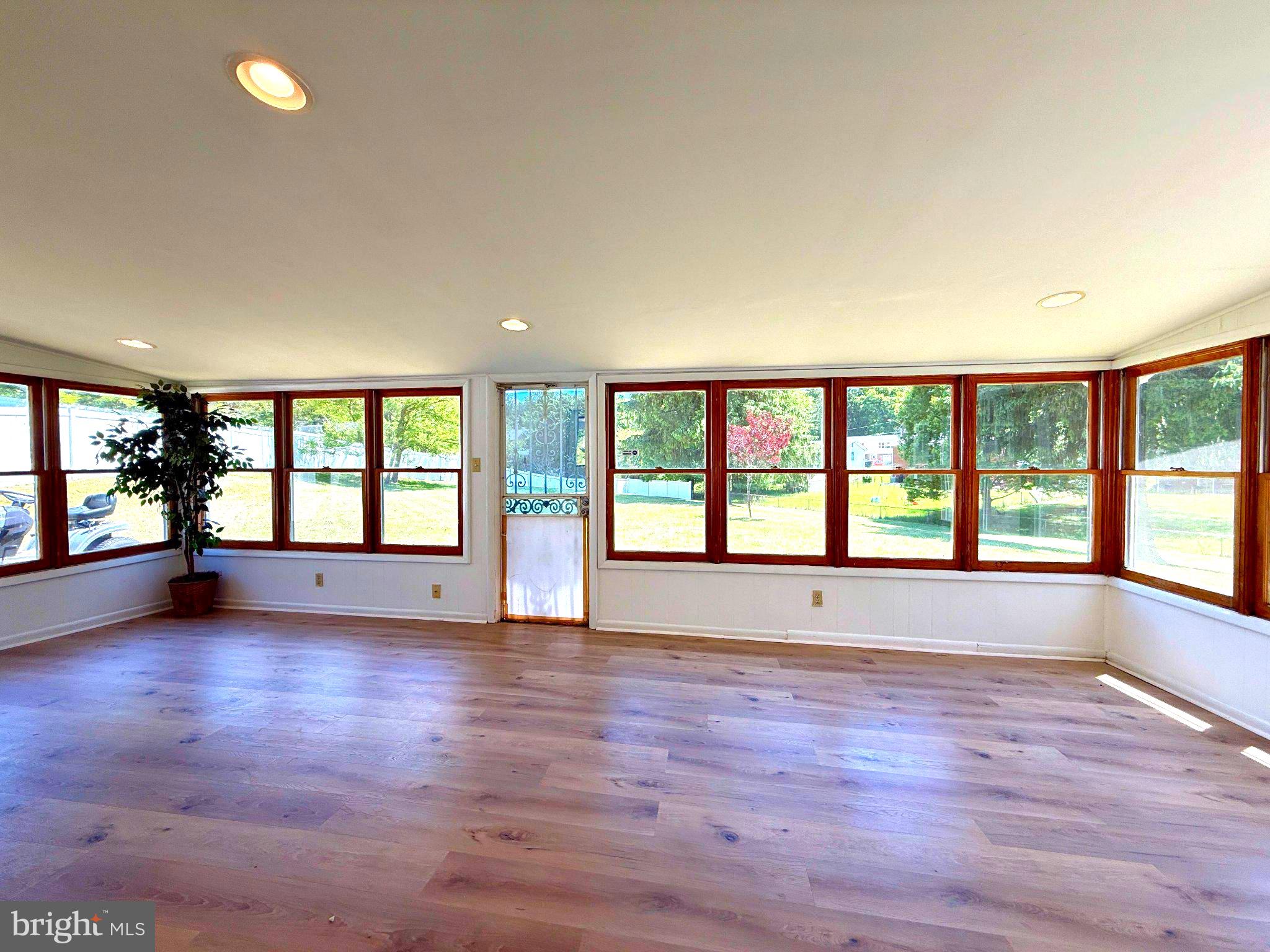 4805 TAMWORTH COURT