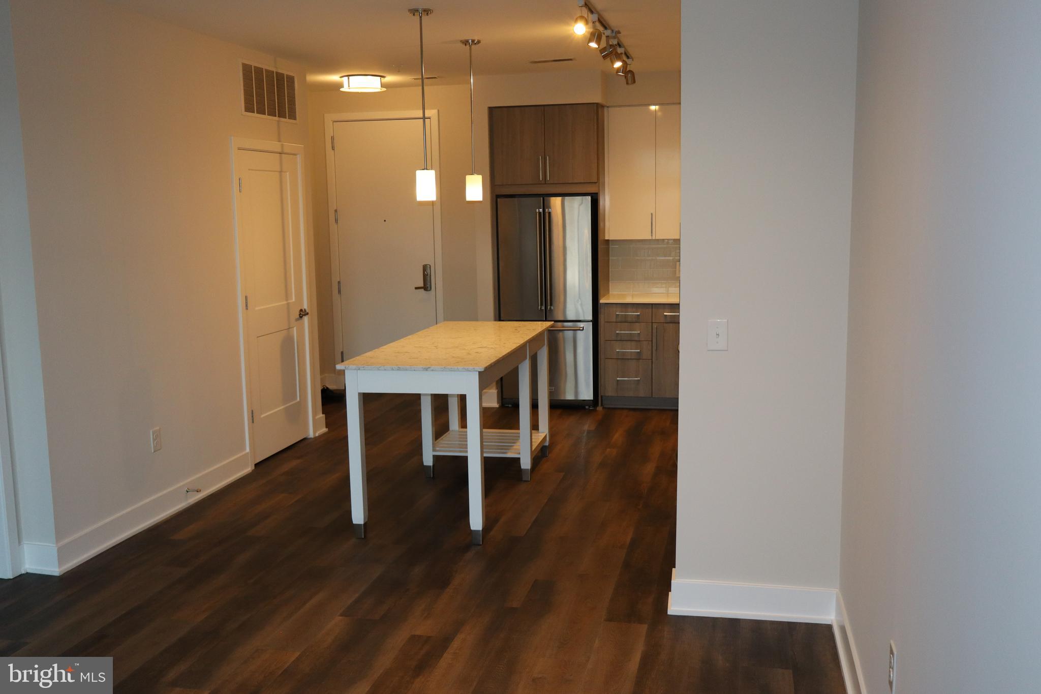 145 RIVERHAVEN DRIVE 445
