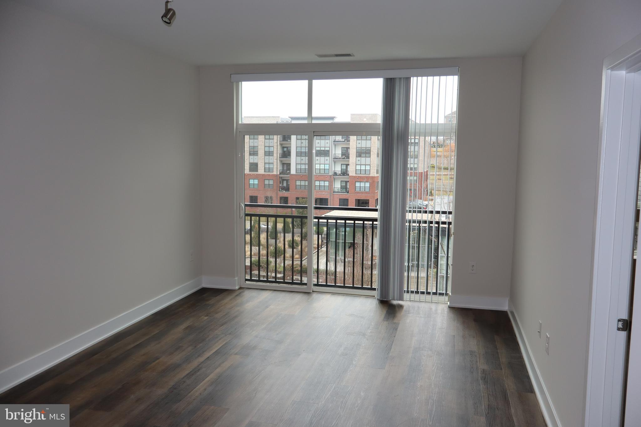 145 RIVERHAVEN DRIVE 445
