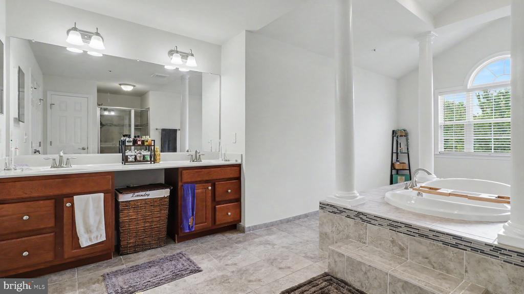 2700 WEARY CREEK COURT