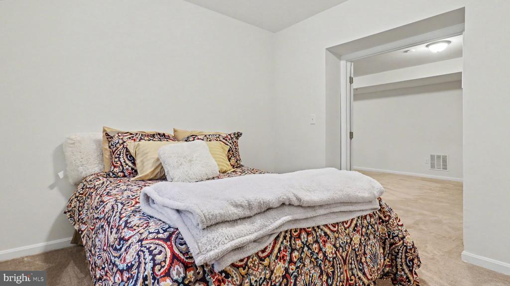2700 WEARY CREEK COURT