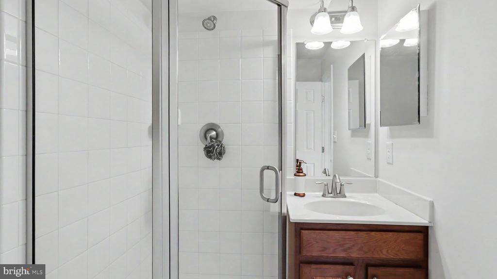 2700 WEARY CREEK COURT