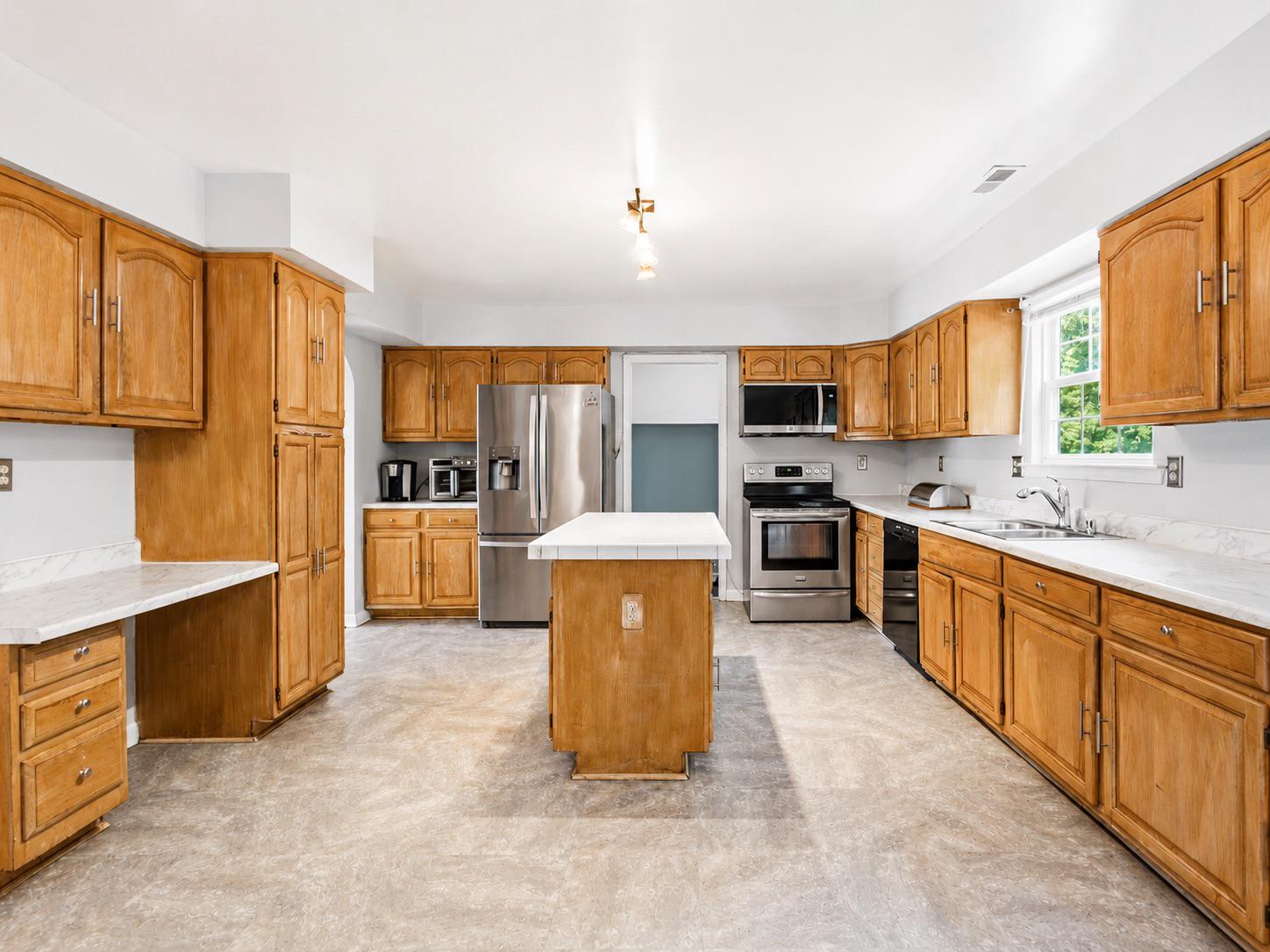 5802 BOST LANE