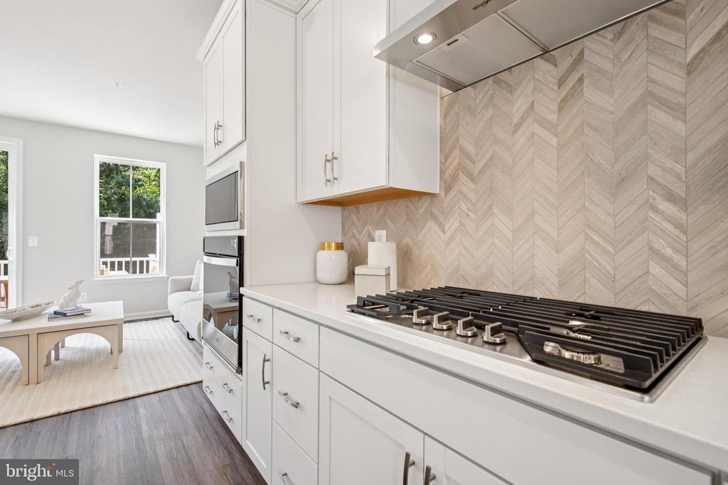 12128 RUNNING BULL WAY