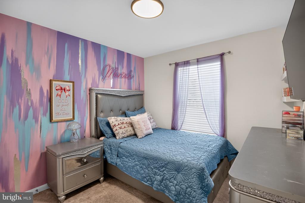 10406 SERENADE LANE