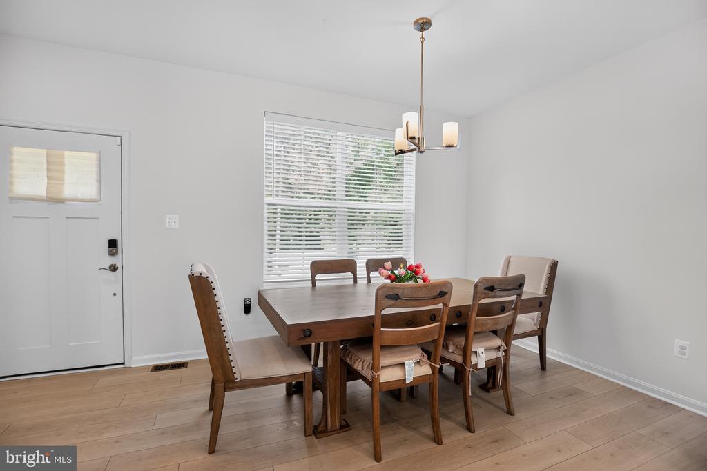 10406 SERENADE LANE