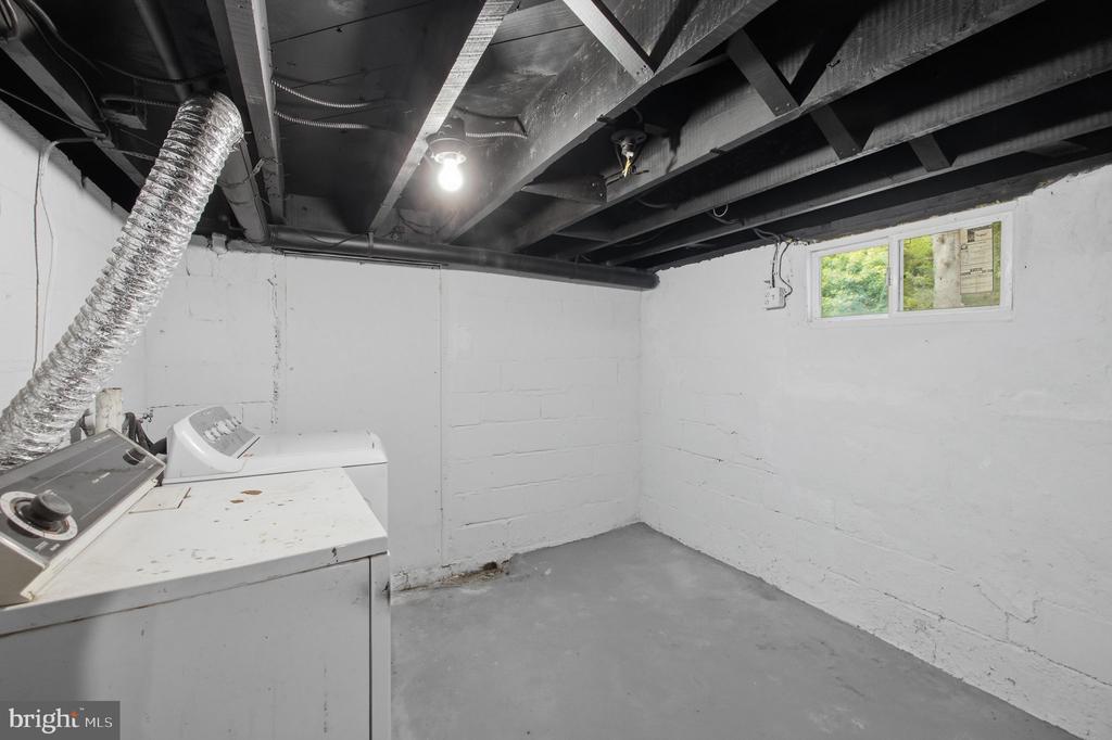 3412 OAKLAWN ROAD