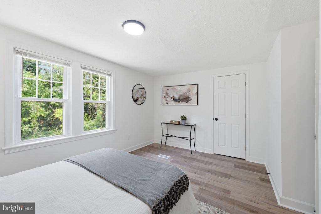 3412 OAKLAWN ROAD