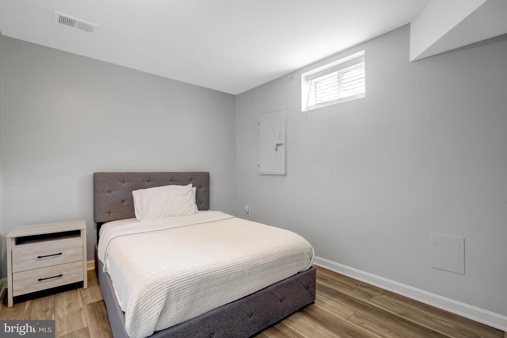 4905 FAITH CROSSING COURT