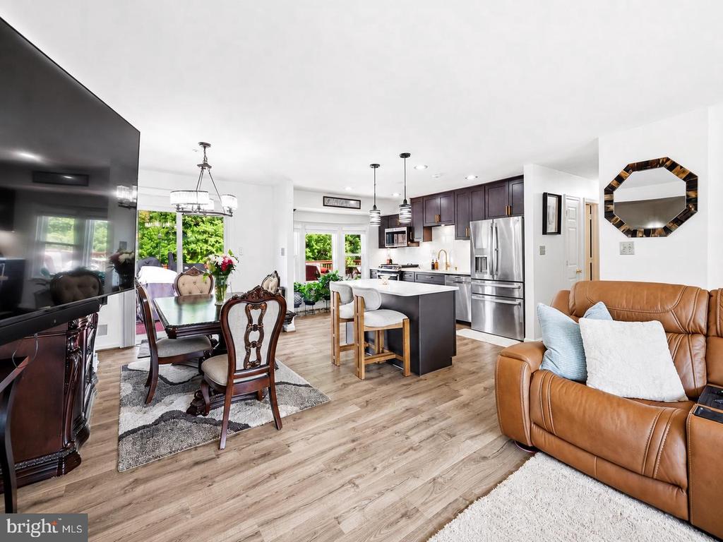 12305 BIRCHVIEW DRIVE