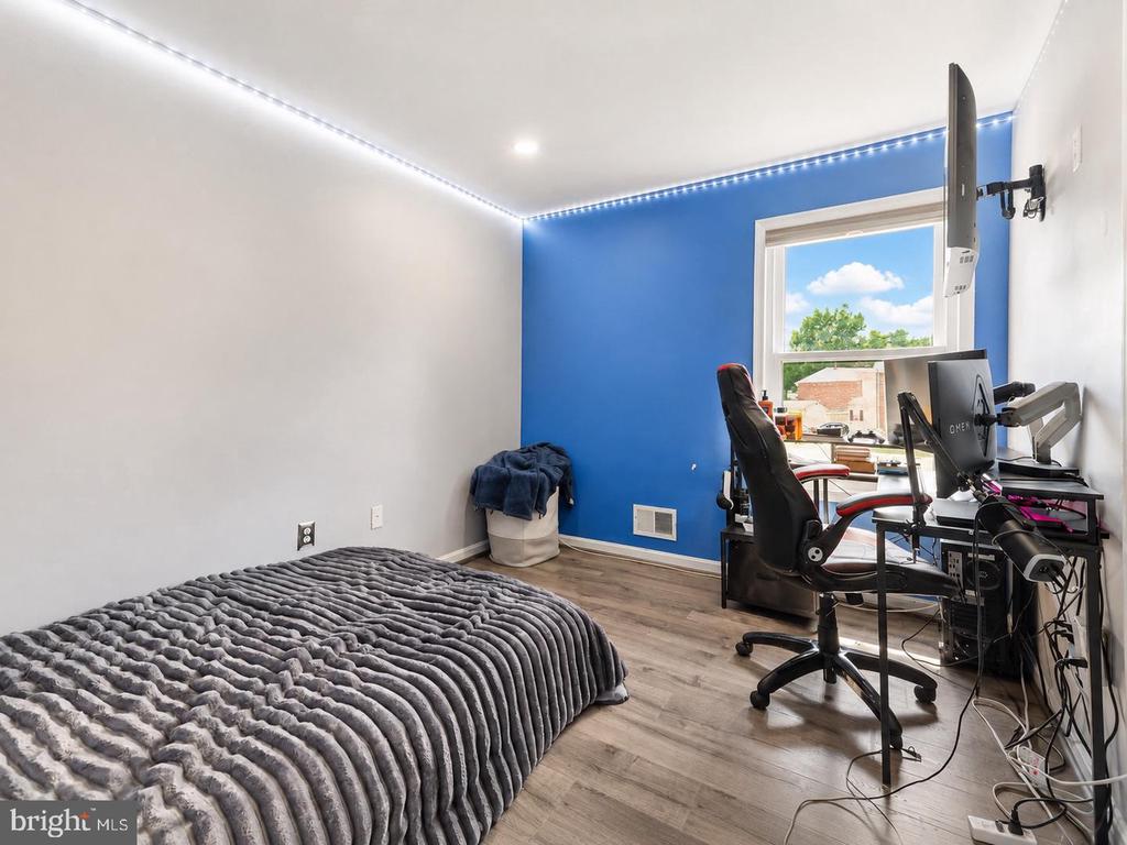 12305 BIRCHVIEW DRIVE