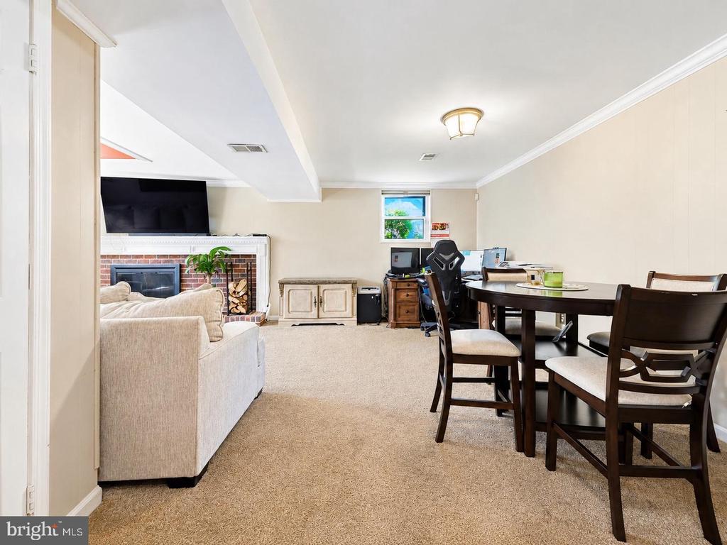 12305 BIRCHVIEW DRIVE