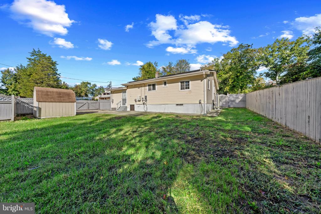 8132 WOODYARD ROAD