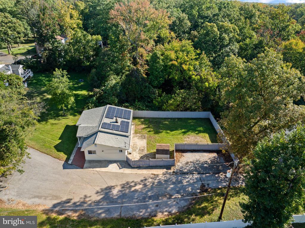 8132 WOODYARD ROAD