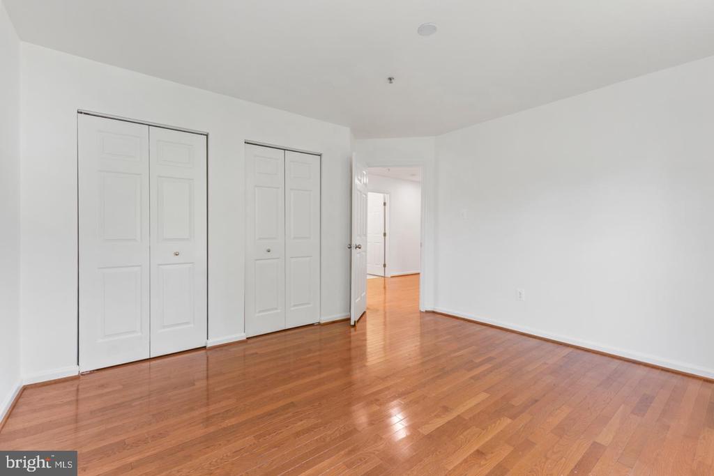 17811 SINGH COURT
