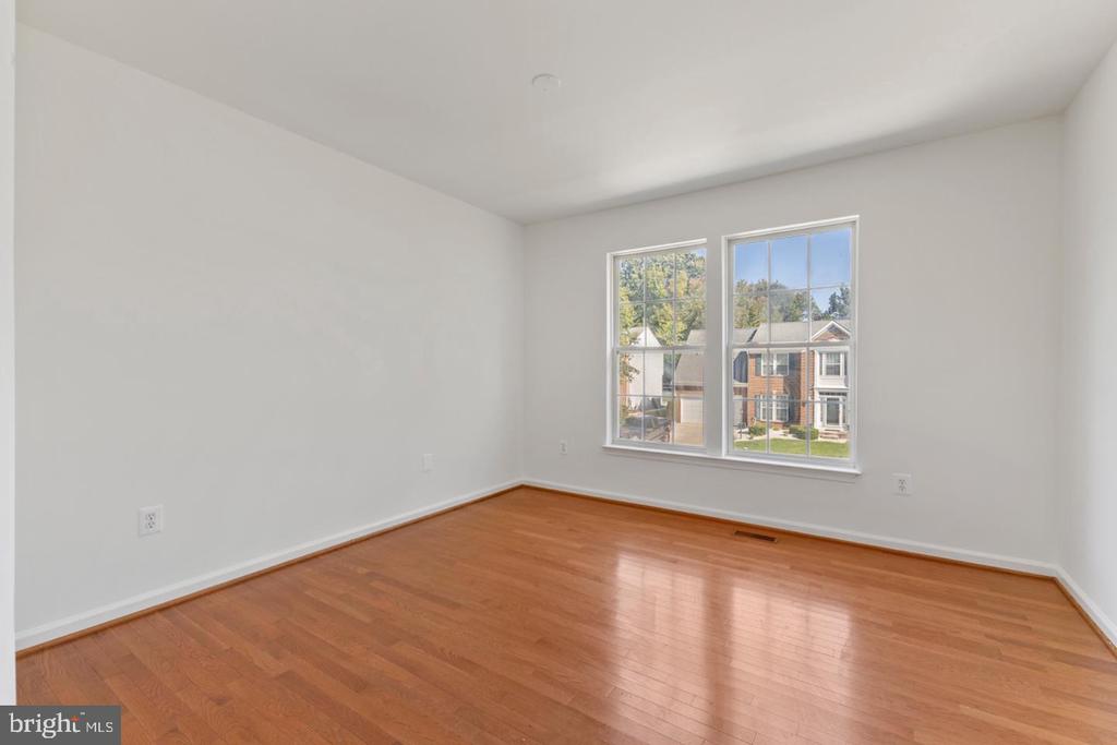 17811 SINGH COURT