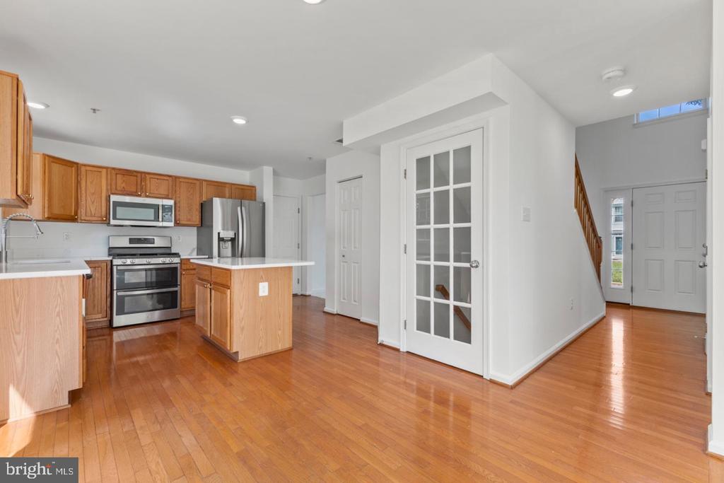 17811 SINGH COURT
