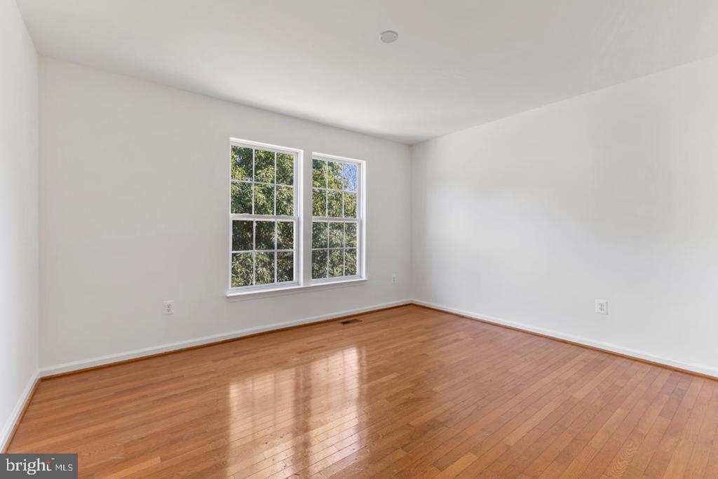17811 SINGH COURT