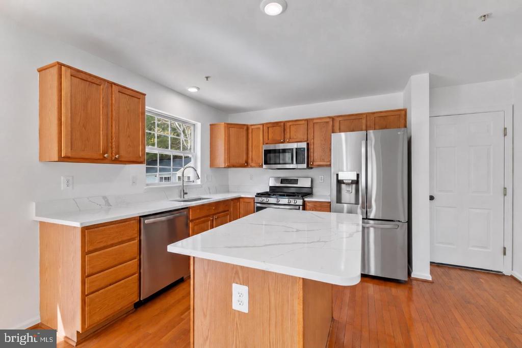 17811 SINGH COURT