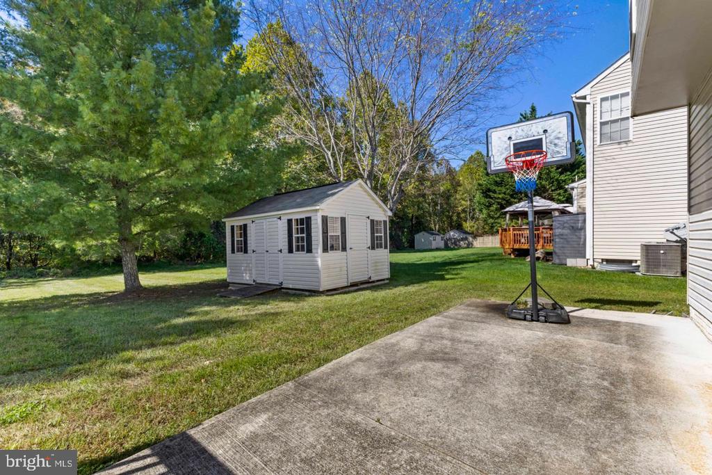 17811 SINGH COURT