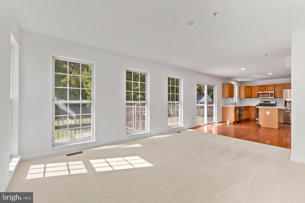 17811 SINGH COURT