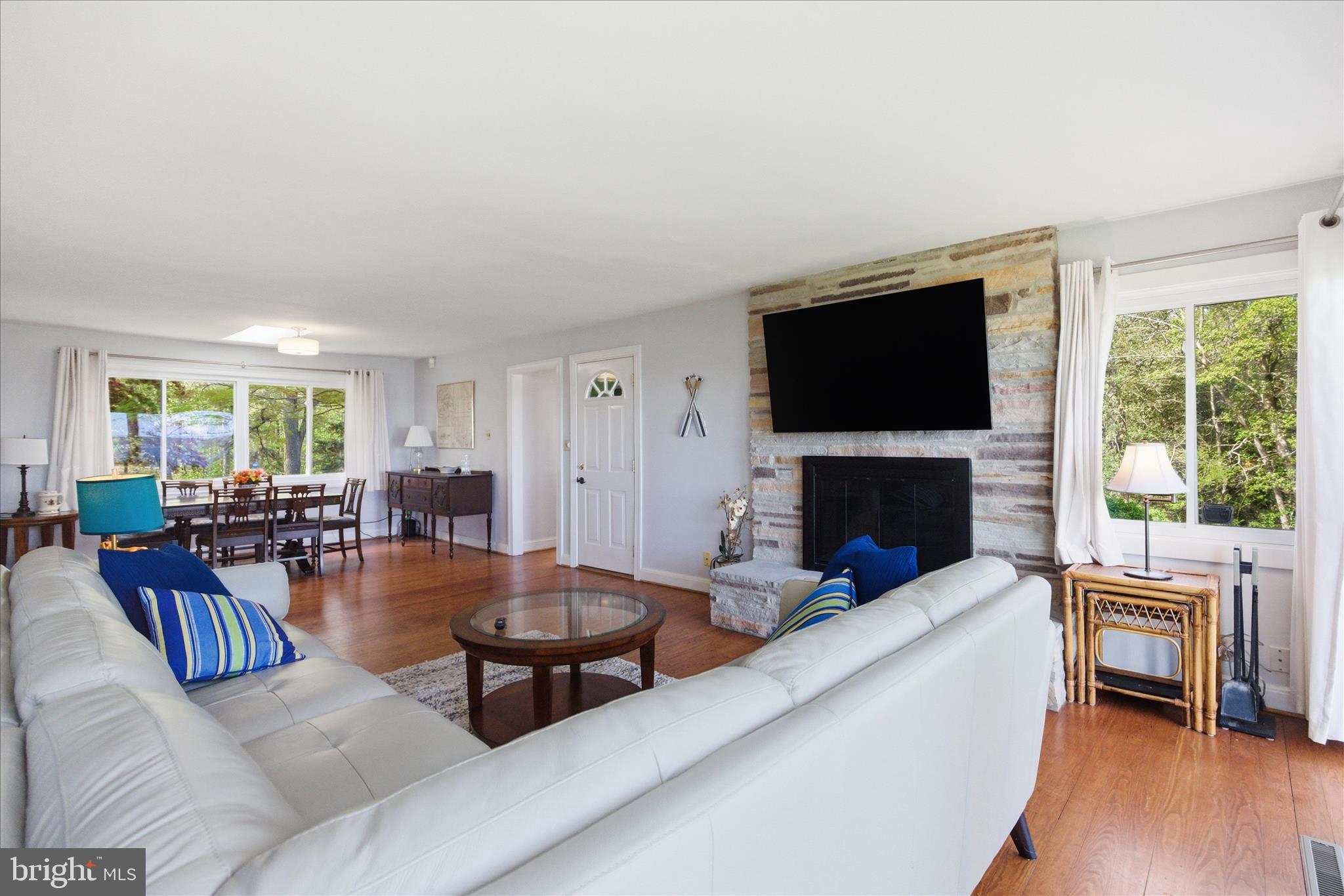 43732 RASPBERRY LANE