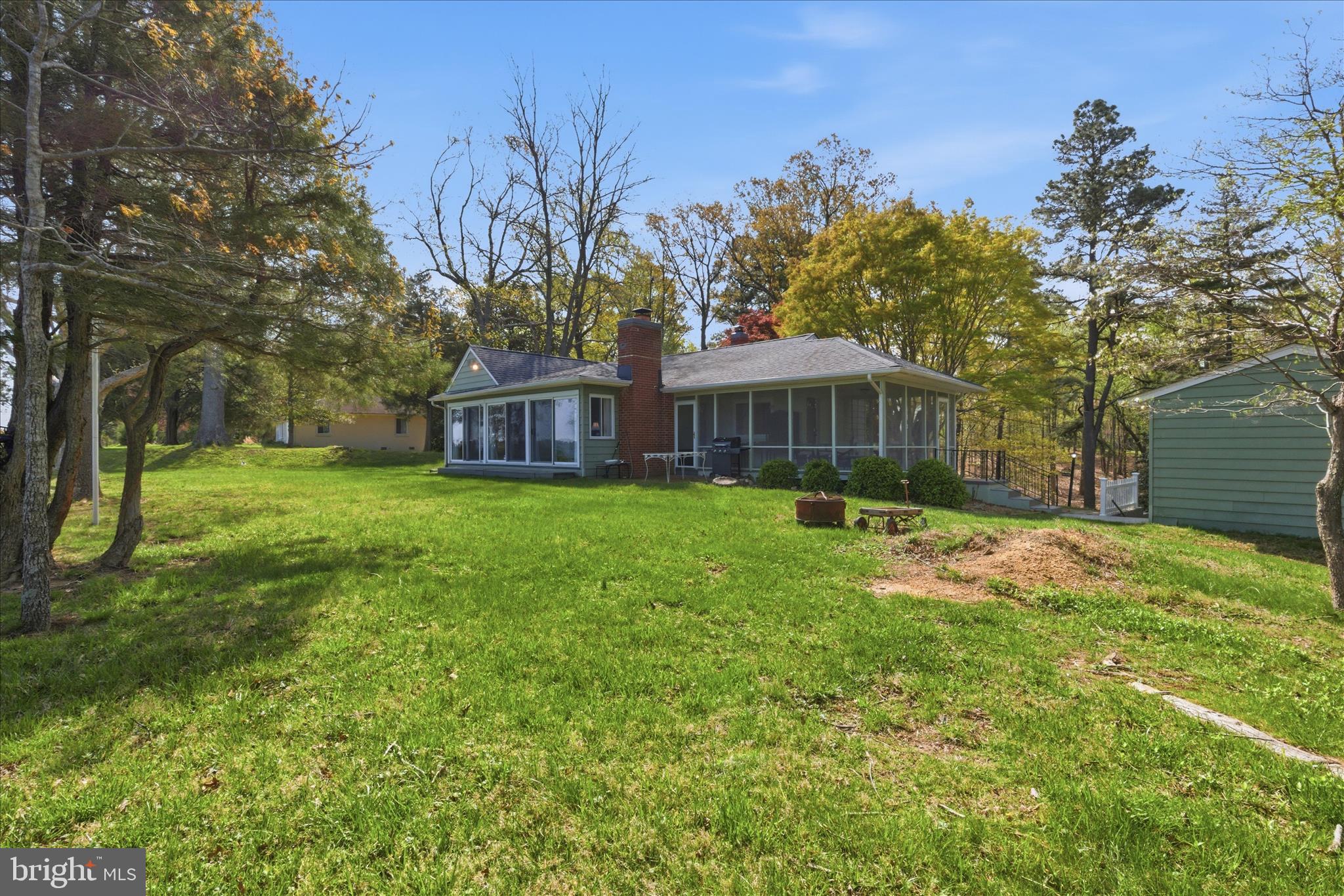 43732 RASPBERRY LANE