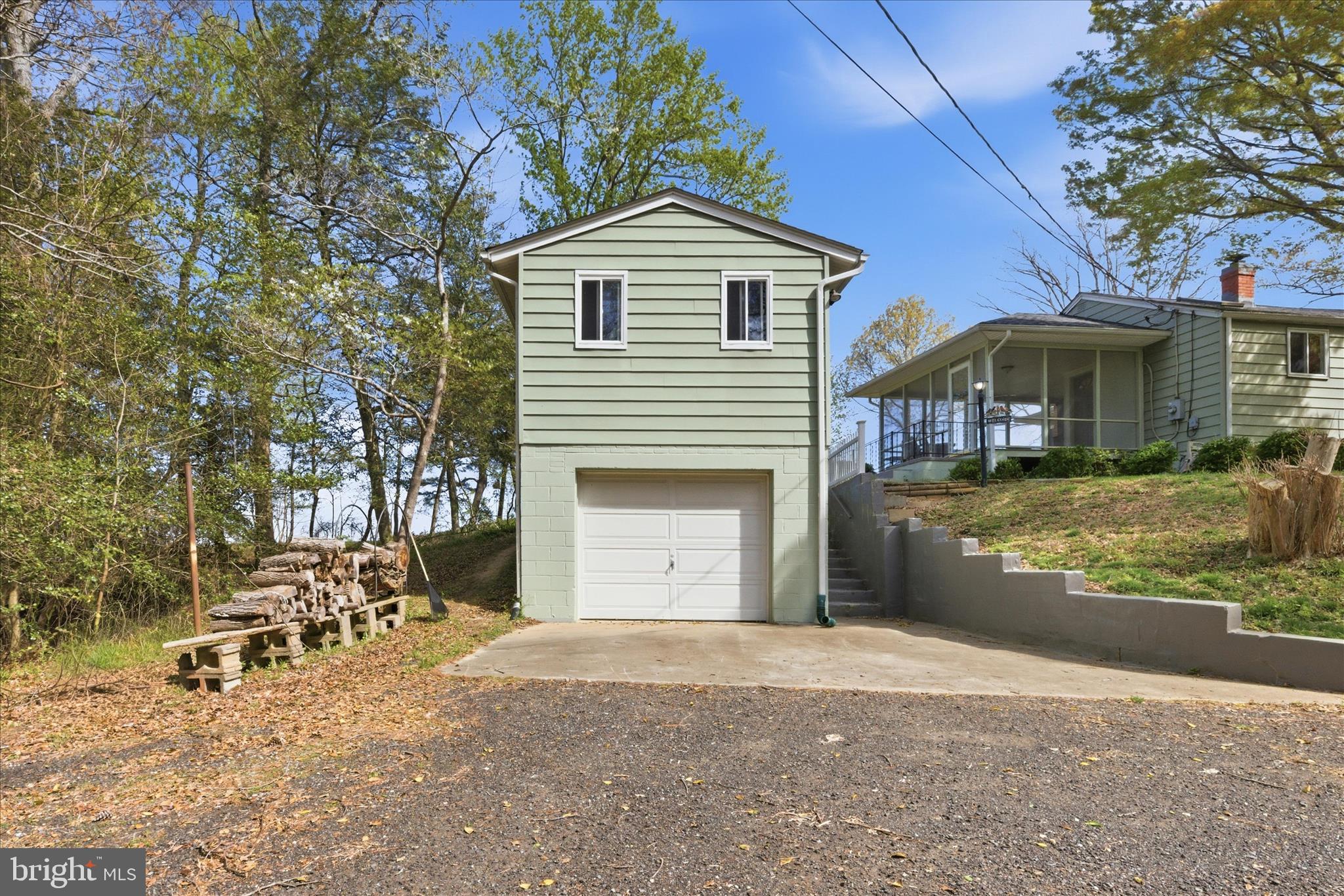 43732 RASPBERRY LANE