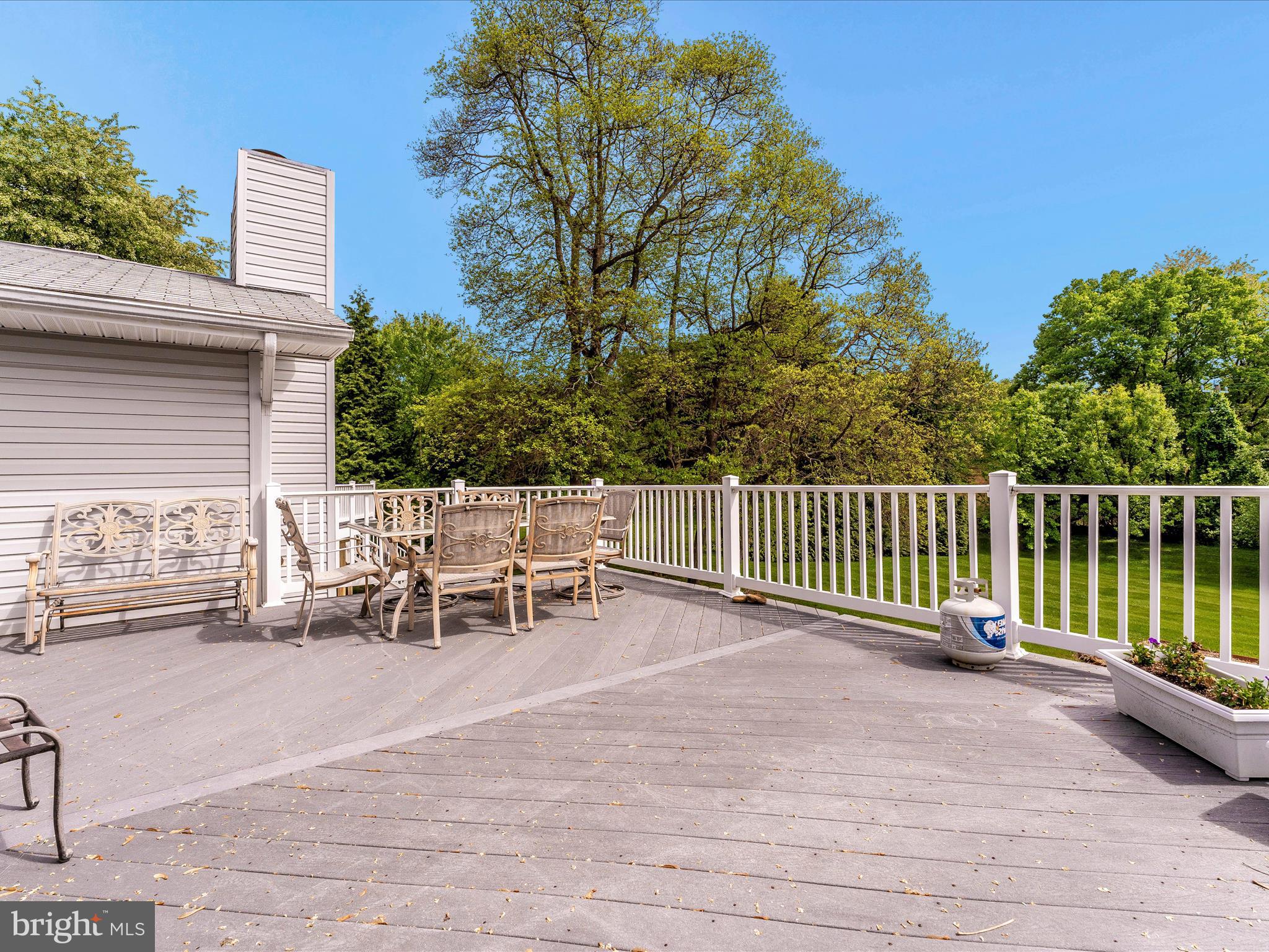 33 HEBB ROAD