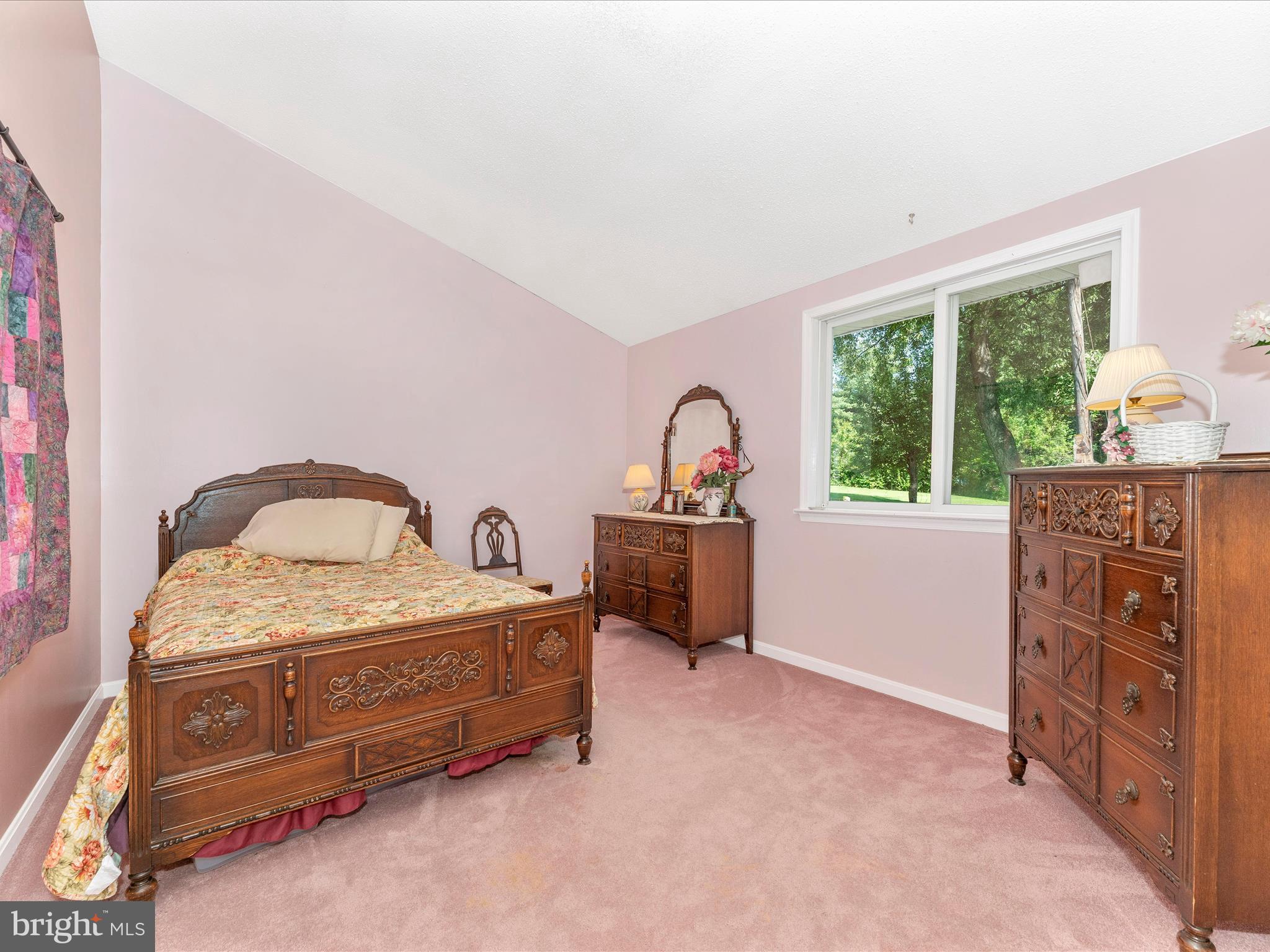 33 HEBB ROAD