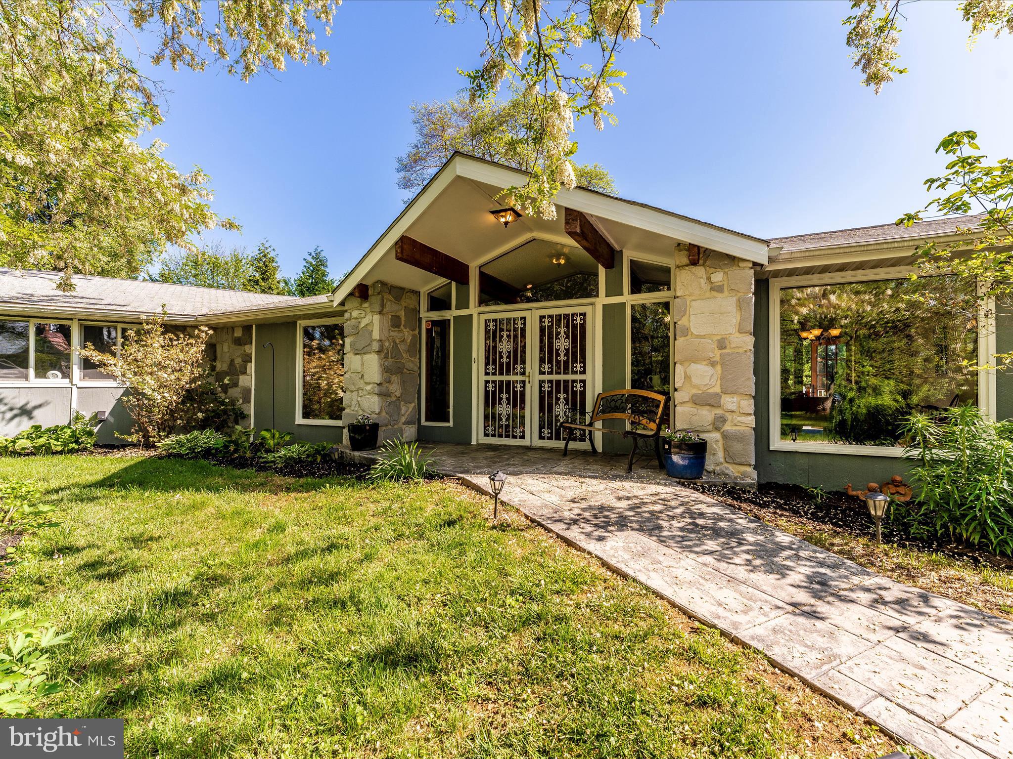 33 HEBB ROAD