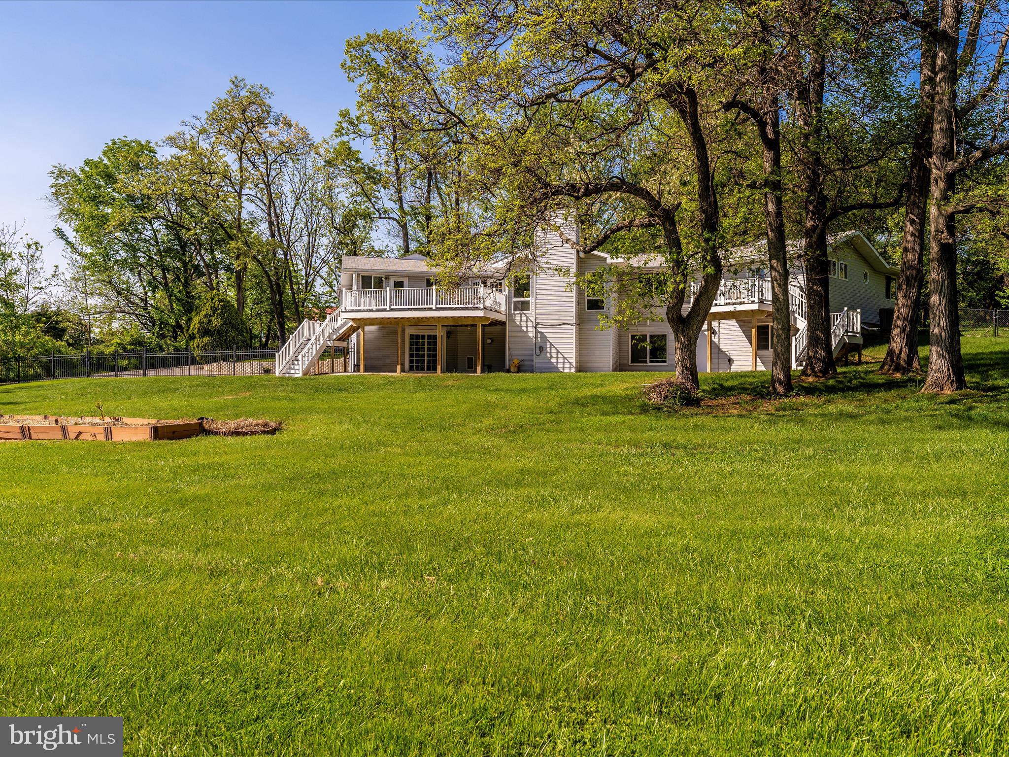 33 HEBB ROAD