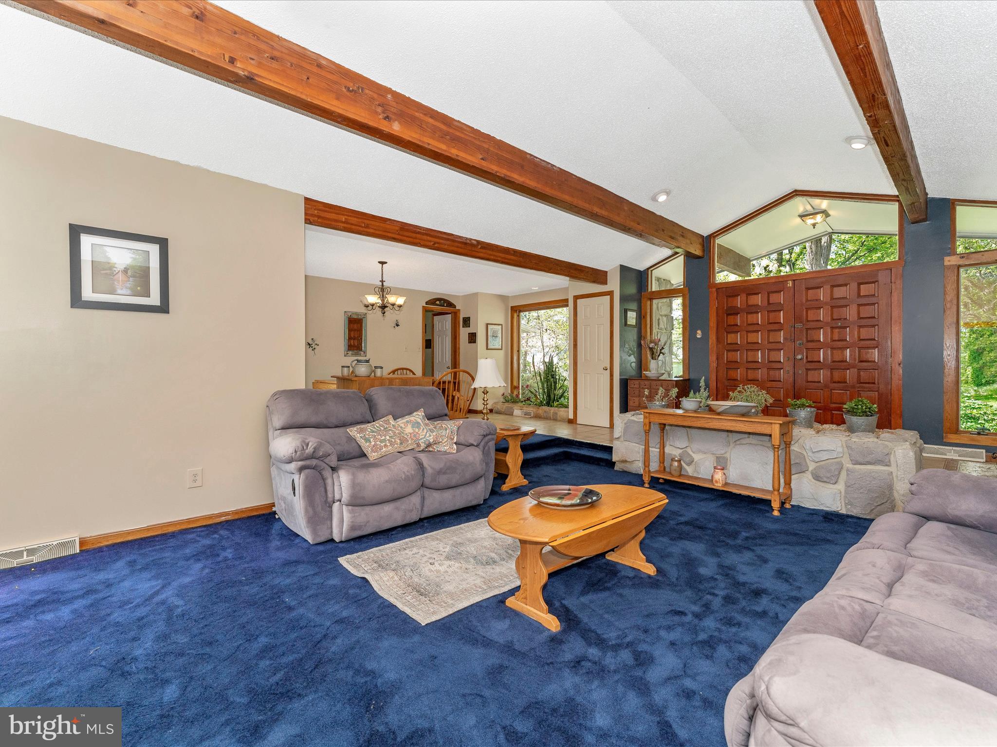33 HEBB ROAD
