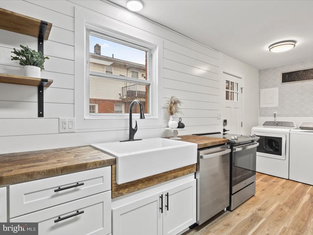 1310 DELAWARE LANE APT A