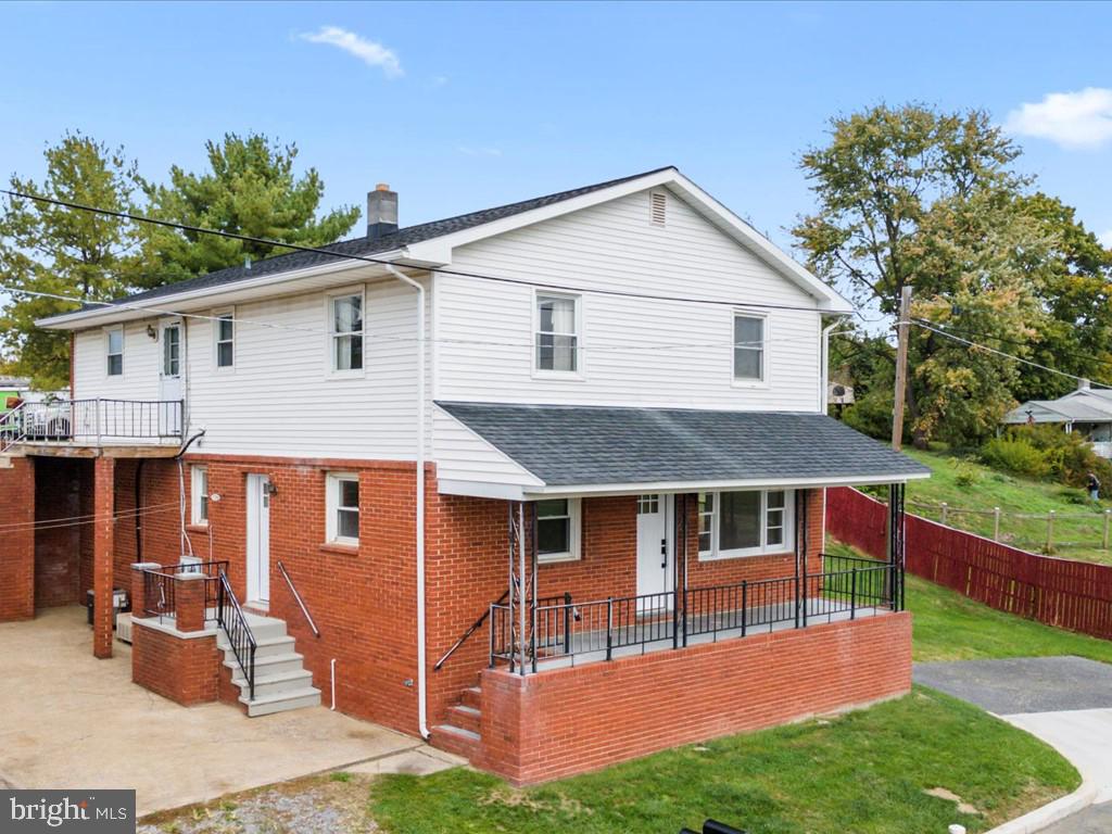 1310 DELAWARE LANE APT A