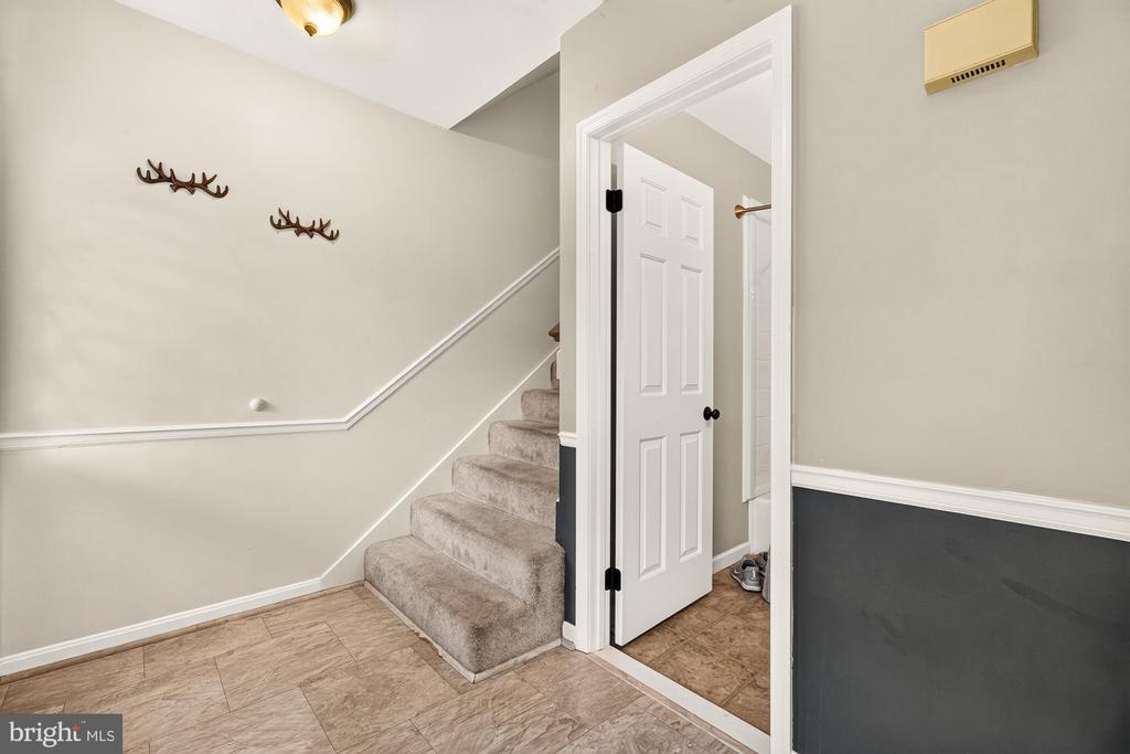 18854 SANDY HOOK ROAD