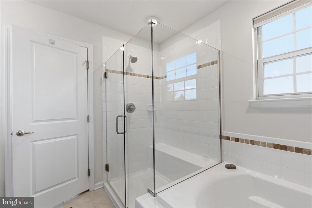 1623 FOWLER RIDGE COURT